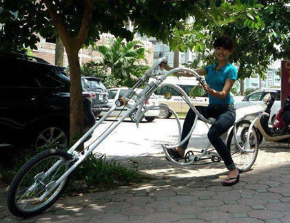 Ảnh thiếu nữ đi xe đạp “hút hồn” dân mạng