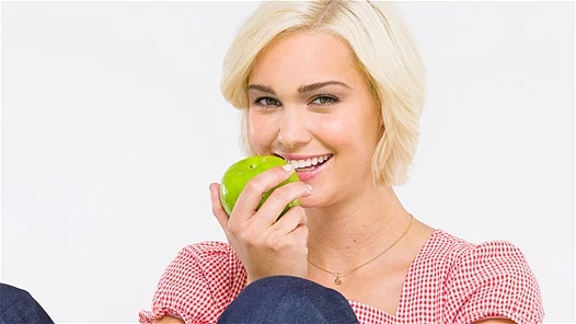 10 thực phẩm chữa hôi miệng hiệu quả