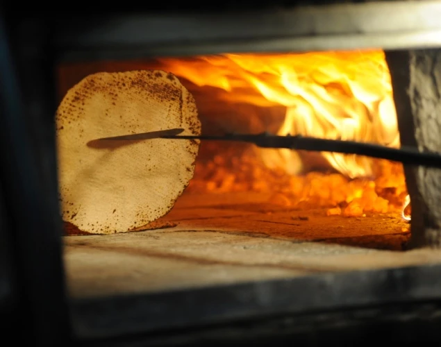 “Đột nhập” nhà máy sản xuất bánh của người Do Thái