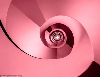 Ngắm những cầu thang đẹp như tranh