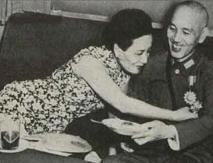 “Độc“: Tưởng Giới Thạch dụng binh “cưa đổ” người đẹp