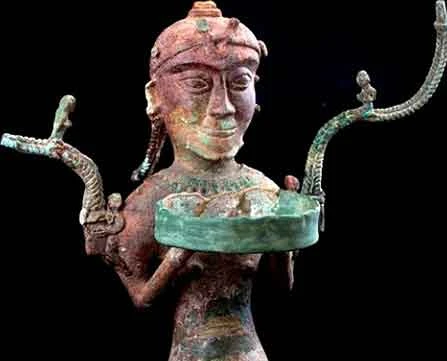 Chùm ảnh: Chiêm ngưỡng 11 cổ vật quốc gia