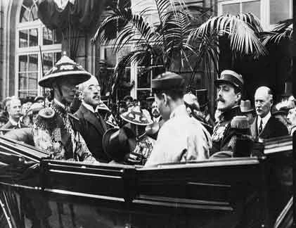 Chuyến “vi hành” ở Pháp của vua Khải Định