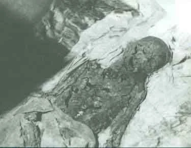 Soi “nhan sắc” Từ Hy trong ba lần nhập quan bí ẩn