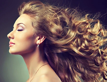 Nhìn tai đoán sang hèn, thọ yểu