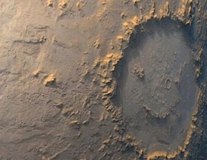 Những hình thù “quái đản” liên tục xuất hiện trên sao Hỏa