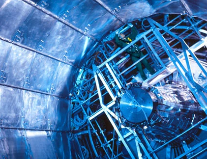 Khám phá máy gia tốc hạt “khủng” nhất thế giới