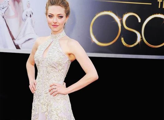 10 mẫu váy lộng lẫy nhất Oscar 2013