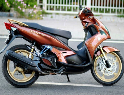 Ngắm bộ sưu tập Yamaha Nouvo độ siêu cute