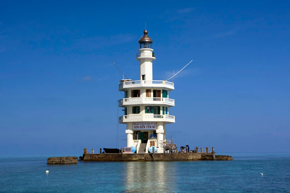 Tiết lộ thú vị về “mắt thần” trấn giữ Trường Sa