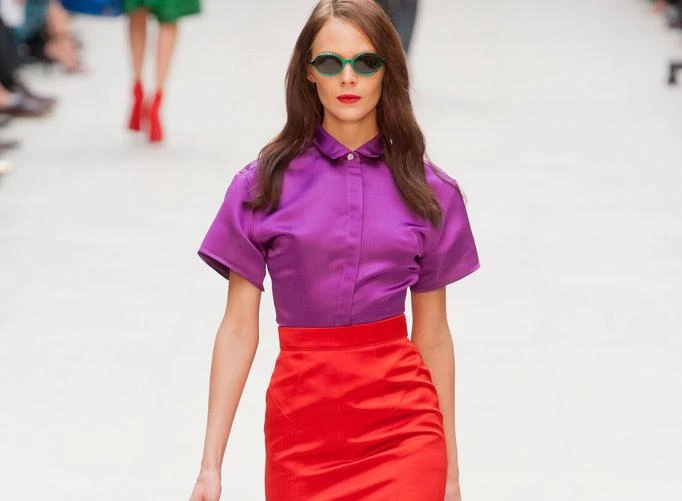 Những khối màu rực rỡ của Burberry