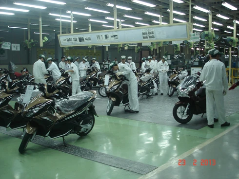 Mục sở thị dây chuyền lắp ráp xe máy của Honda VN