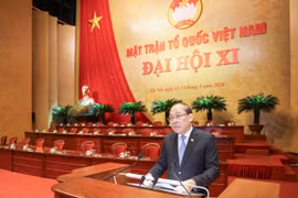 Phó Chủ tịch UBTƯ MTTQ Việt Nam Hoàng Công Thủy trình bày Tờ trình sửa đổi, bổ sung Điều lệ MTTQ Việt Nam.