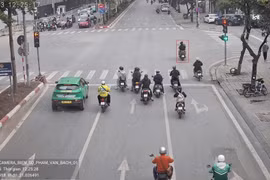 Camera A.I phát hiện 39 trường hợp vượt đèn đỏ