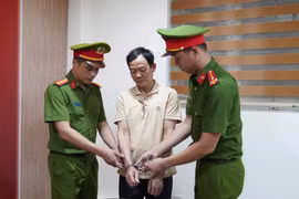 Khởi tố thêm 1 bị can vụ bắt Bí thư Đảng ủy và Chủ tịch xã Hợp Kim