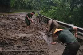 Mưa lớn gây sạt lở nhiều nơi ở miền núi phía Bắc