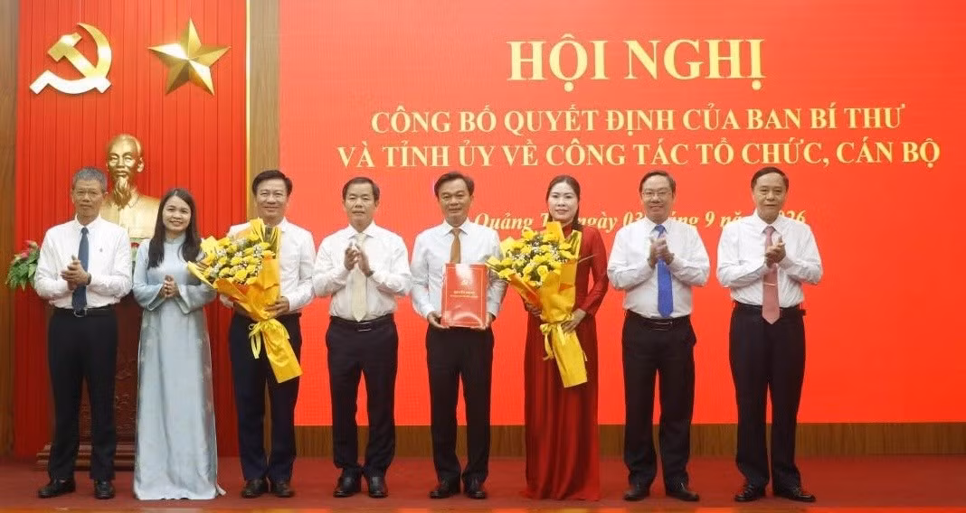 can-bo-1.jpg
