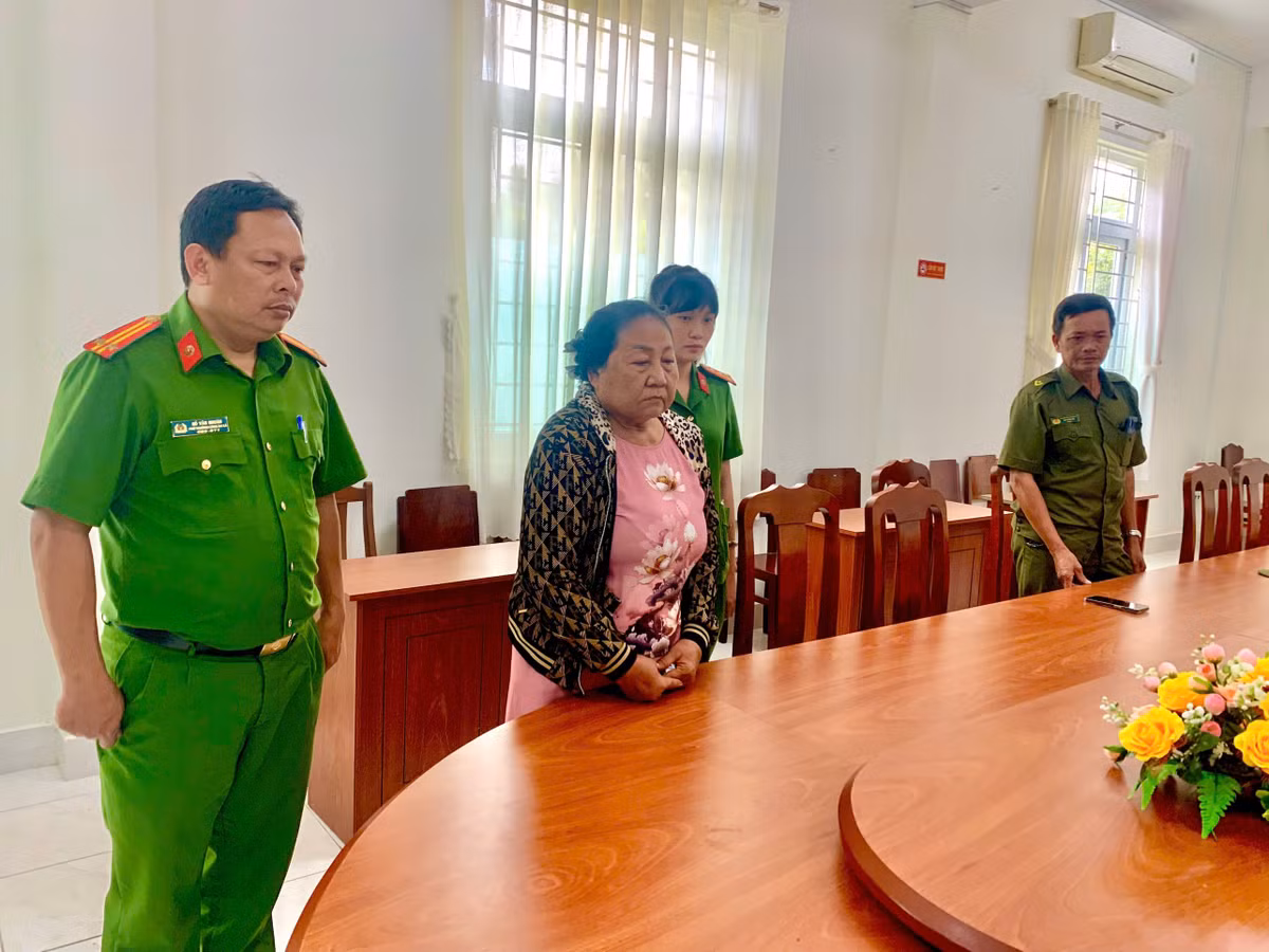 co-quan-csdt-cong-an-tinh-thi-hanh-lenh-bat-doi-voi-vo-thi-kim-hoang.jpg