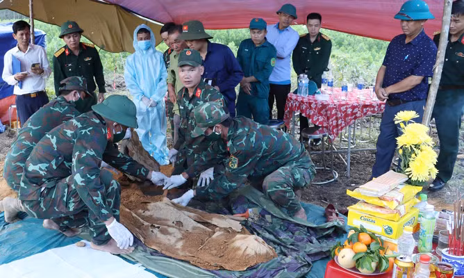 nguoi-dan-cung-cap-thong-tin-tim-thay-hai-cot-liet-si-cung-di-vat-o-hue-3.png