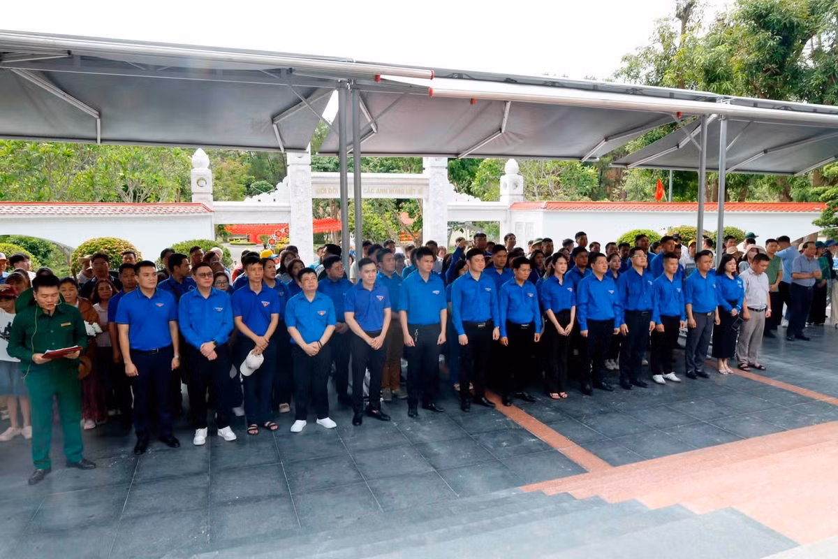 Hơn nửa thế kỷ trôi qua, Ngã ba Đồng Lộc trở thành "địa chỉ đỏ" trong hành trình tri ân và giáo dục truyền thống yêu nước, tinh thần cách mạng cho các thế hệ.
