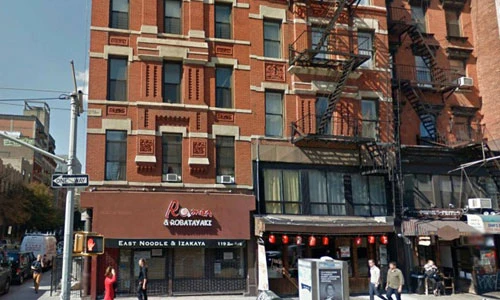 Soi hai tòa nhà New York trước khi bị sập