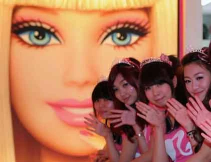 Mãn nhãn nhà hàng búp bê Barbie
