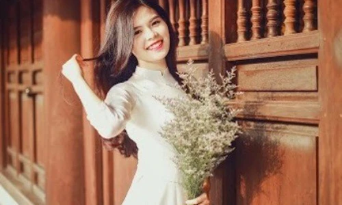 Nữ CSGT tương lai tài sắc trường Cảnh sát