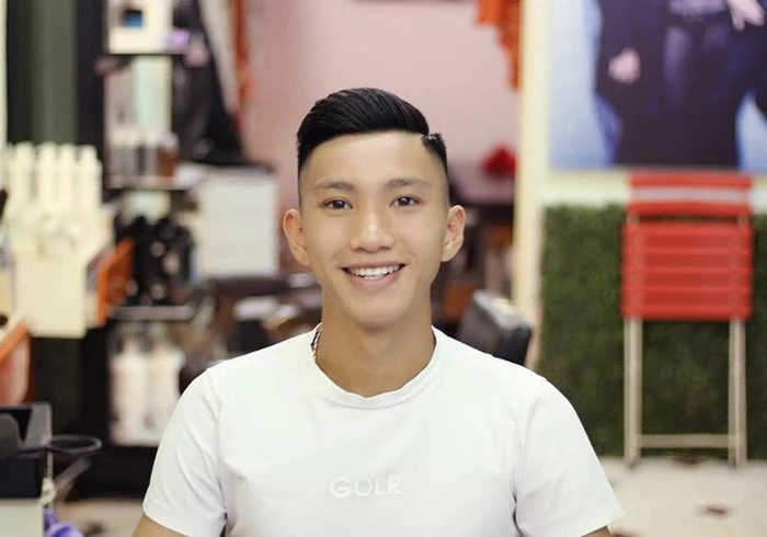 Lương nửa tỷ/tháng, Đoàn Văn Hậu mặc cực giản dị