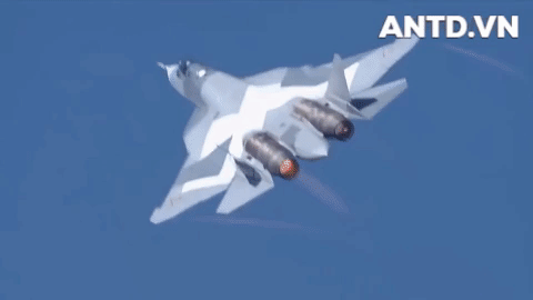 Bên cạnh ý kiến cho rằng rất có thể Nga sẽ lần đầu cho Su-57 thực hiện những nhiệm vụ khó khăn sâu trong phòng tuyến đối phương.