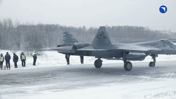 Sukhoi từng lên kế hoạch bàn giao toàn bộ hợp đồng đầu tiên của chiến đấu cơ Su-57 cho không quân Nga trước năm 2028.