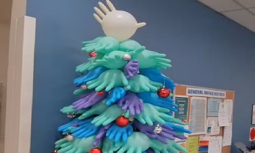 Muôn kiểu thiết kế cây thông noel ngộ nghĩnh