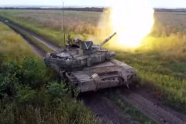 Nga liên tiếp nâng cấp xe tăng T-90M giúp loại bỏ mối nguy từ UAV
