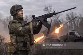 Cánh cửa cuối cùng giúp quân Ukraine rút khỏi Myrnohrad "đã đóng"