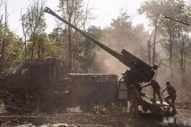 Trên mặt đất, AFU đã bố trí các bãi mìn dày đặc, cứ hai mét lại bố trí một quả mìn theo các tuyến đường chính. Binh lính phải dùng máy dò mìn để quét từng bước chân, vì sợ chỉ một bước hụt ​​cũng có thể gây ra một vụ nổ chết người.