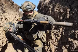 Nga cắt đứt tuyến tiếp tế tại làng Vyemka, mở đường tấn công vào Seversk