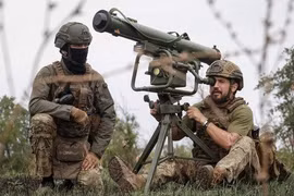 Cứu mặt trận Pokrovsk bằng mọi cách, Ukraine bỏ mặc phòng tuyến phía đông