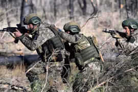 Giao tranh đang diễn ra trên đường phố, Kiev phủ nhận Pokrovsk bị bao vây 