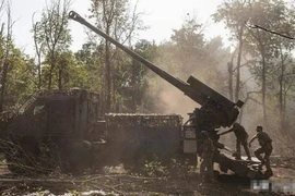 Trên mặt đất, AFU đã bố trí các bãi mìn dày đặc, cứ hai mét lại bố trí một quả mìn theo các tuyến đường chính. Binh lính phải dùng máy dò mìn để quét từng bước chân, vì sợ chỉ một bước hụt ​​cũng có thể gây ra một vụ nổ chết người.