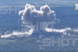 Siêu bom FAB-3000 của Nga đánh trúng sở chỉ huy Lữ đoàn đổ bộ đường không 77