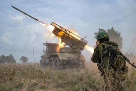 Lực lượng Nga tiếp tục bao vậy thêm một thành phố khác của Ukraine