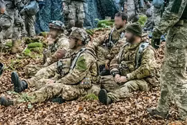 Hai ngàn quân Ukraine bị vây ở hồ Kleban-Byk, Nga mở rộng vùng kiểm soát ở Donetsk