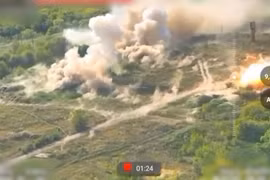 Máy bay Nga bay vòng quanh trên bầu trời và quân Ukraine không có cơ hội nhìn lên. Nhưng khi trận chiến tiếp diễn, RFAF nhận ra rằng mọi thứ không đơn giản như vậy. Trong suốt 7 tháng, RFAF chỉ có thể đẩy lui quân Ukraine từng bước; thậm chí có lúc AFU còn tổ chức phản công lớn.