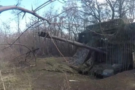 Nga tiến nhanh ở Kostiantynivka, Ukraine không kịp rải mìn