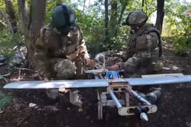 Hiện nay các loại UAV của RFAF, không chỉ hoạt động ở khu vực lân cận của thành phố, mà còn ở ngay trong thành phố; chính binh lính Ukraine cũng thừa nhận điều này. Trong những ngày tới, RFAF không chỉ tấn công Konstantinovka từ phía nam, mà còn tấn công thành phố này từ phía tây, khi Chasov Yar đã gần như do RFAF kiểm soát.