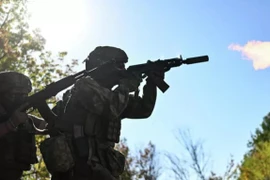 Quân Nga ở Pokrovsk sử dụng chiến thuật mới, cắt Myrnohrad thành 2 phần