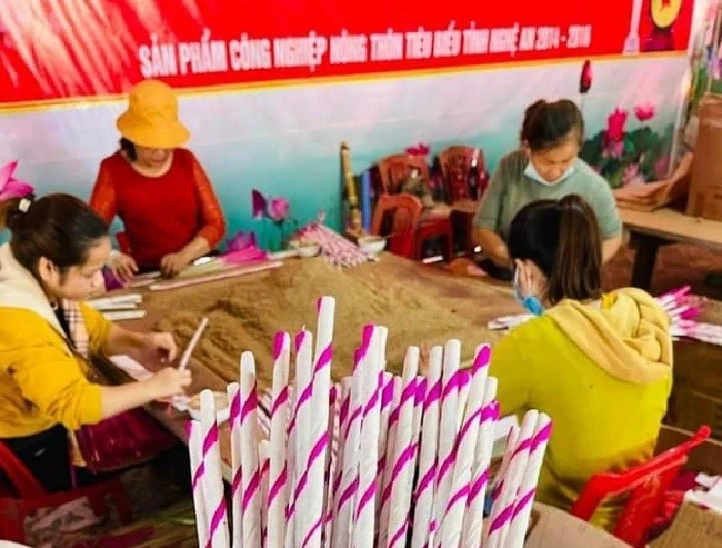 Hương trầm xứ Nghệ tất bật chuẩn bị đơn hàng đón Tết