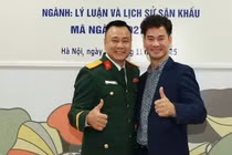 NSND Xuân Bắc vui mừng khi NSND Tự Long bảo vệ luận án tiến sĩ