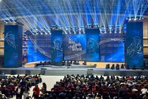 Hủy show sát giờ G, BTC Về đây bốn cánh chim trời 'bào chữa' gì?