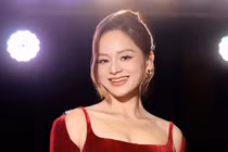 Lan Phương thu nhập 7 tỷ mỗi năm, sự nghiệp thế nào?