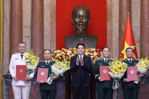 Trao quyết định thăng hàm Thượng tướng cho sỹ quan cấp cao Quân đội và Công an